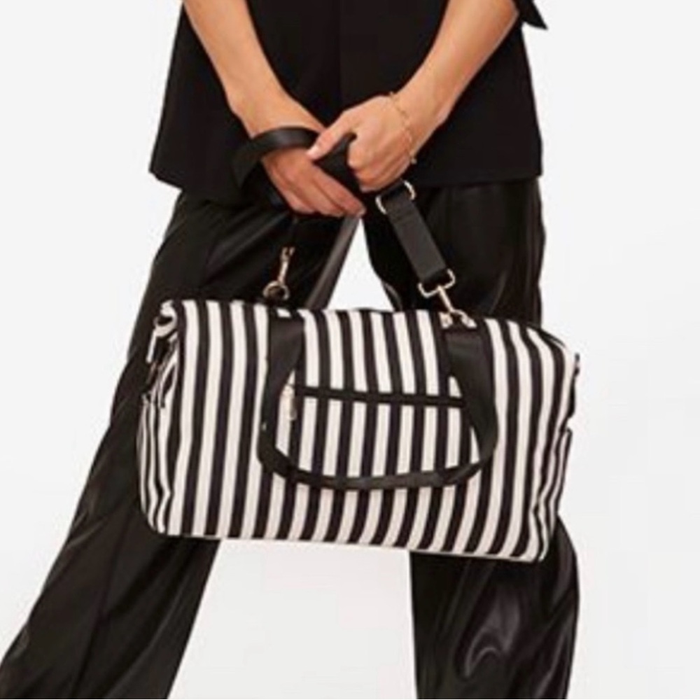 Alice + Olivia weekender bag NWT